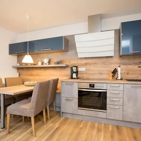 Gemuetliches Zweizimmer-apartment Mit Kamin P7a3 *